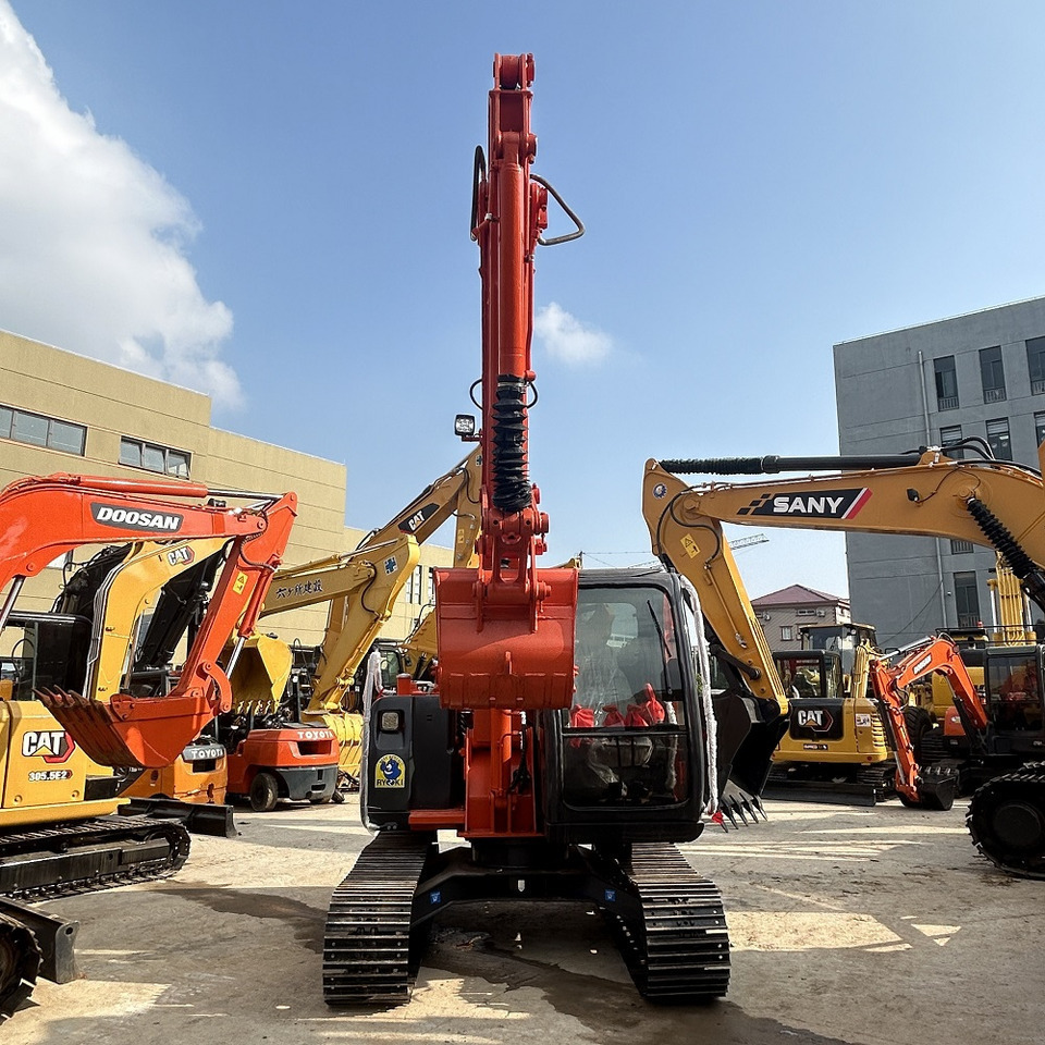 Hitachi ZX70 Excavator - Máy xúc mini: hình 4 Hitachi ZX70 Excavator - Máy xúc mini: hình 4