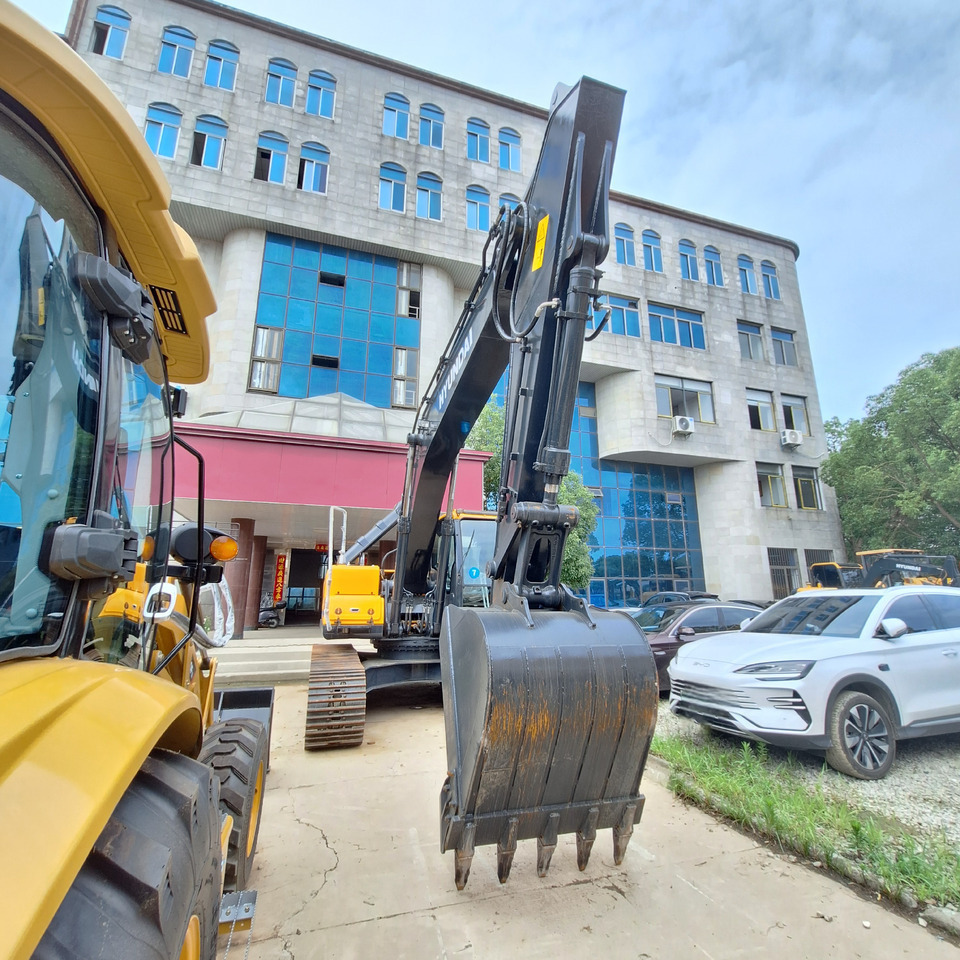 Hyundai 220LC-9S Excavator - Máy xúc bánh xích: hình 4 Hyundai 220LC-9S Excavator - Máy xúc bánh xích: hình 4