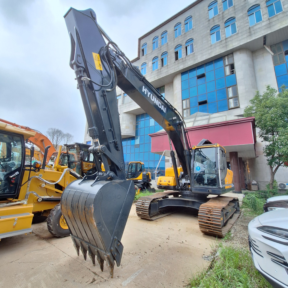Hyundai 220LC-9S Excavator - Máy xúc bánh xích: hình 1 Hyundai 220LC-9S Excavator - Máy xúc bánh xích: hình 1