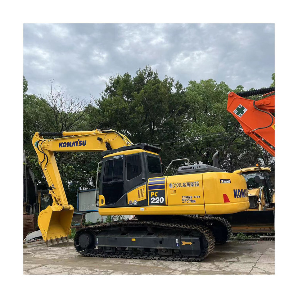 Komatsu PC 220-8 Excavator - Máy xúc bánh xích: hình 3 Komatsu PC 220-8 Excavator - Máy xúc bánh xích: hình 3