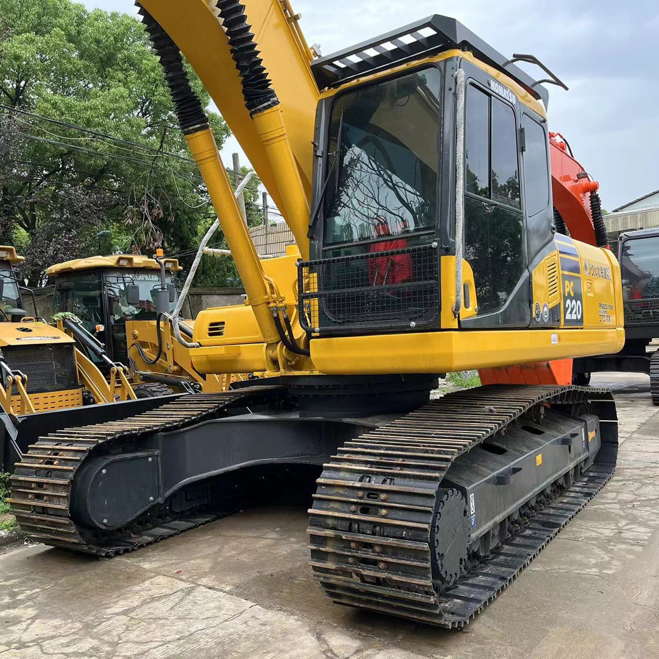 Komatsu PC 220-8 Excavator - Máy xúc bánh xích: hình 4 Komatsu PC 220-8 Excavator - Máy xúc bánh xích: hình 4