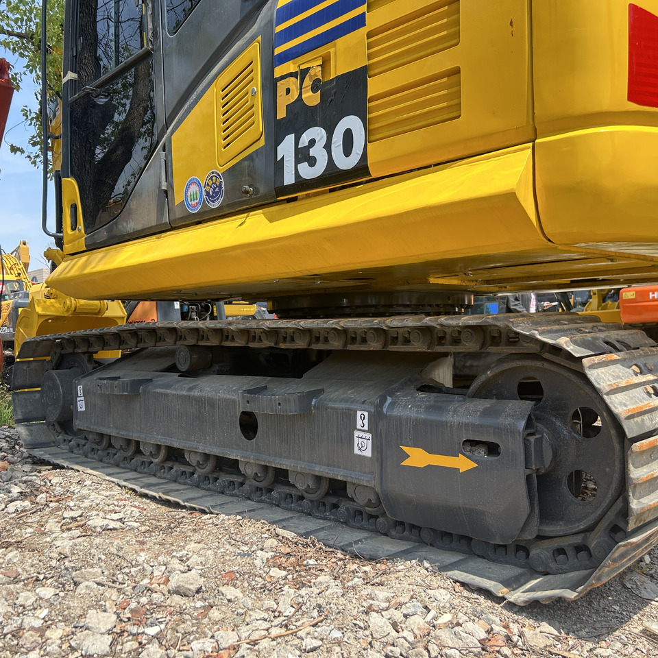 Komatsu PC130-7 Excavator - Máy xúc bánh xích: hình 1 Komatsu PC130-7 Excavator - Máy xúc bánh xích: hình 1