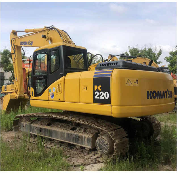 Komatsu PC220-7 Excavator - Máy xúc bánh xích: hình 2 Komatsu PC220-7 Excavator - Máy xúc bánh xích: hình 2