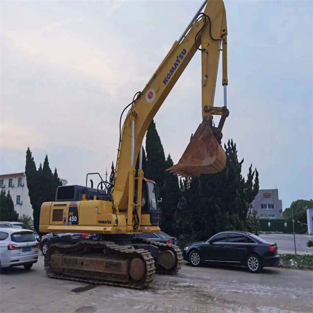 Komatsu PC450 -8 - Máy xúc bánh xích: hình 2 Komatsu PC450 -8 - Máy xúc bánh xích: hình 2