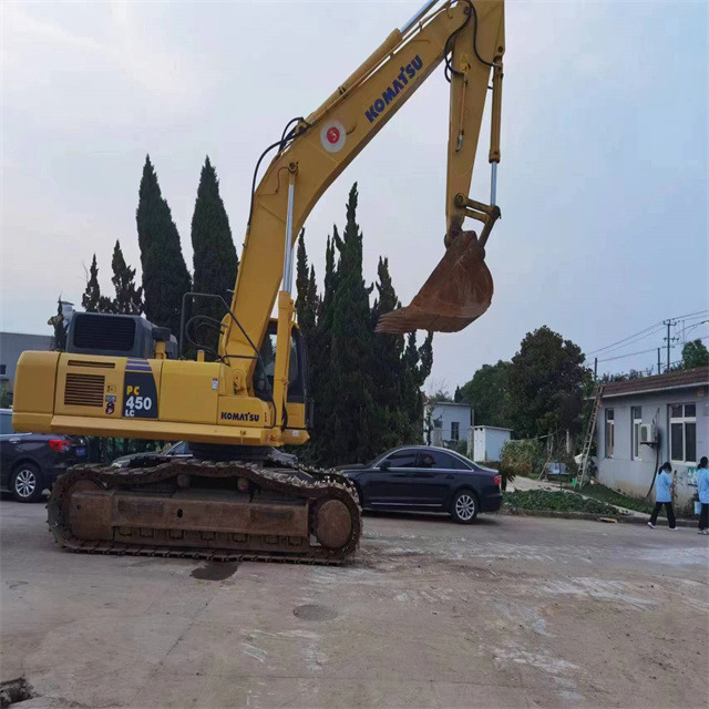 Komatsu PC450 -8 - Máy xúc bánh xích: hình 4 Komatsu PC450 -8 - Máy xúc bánh xích: hình 4