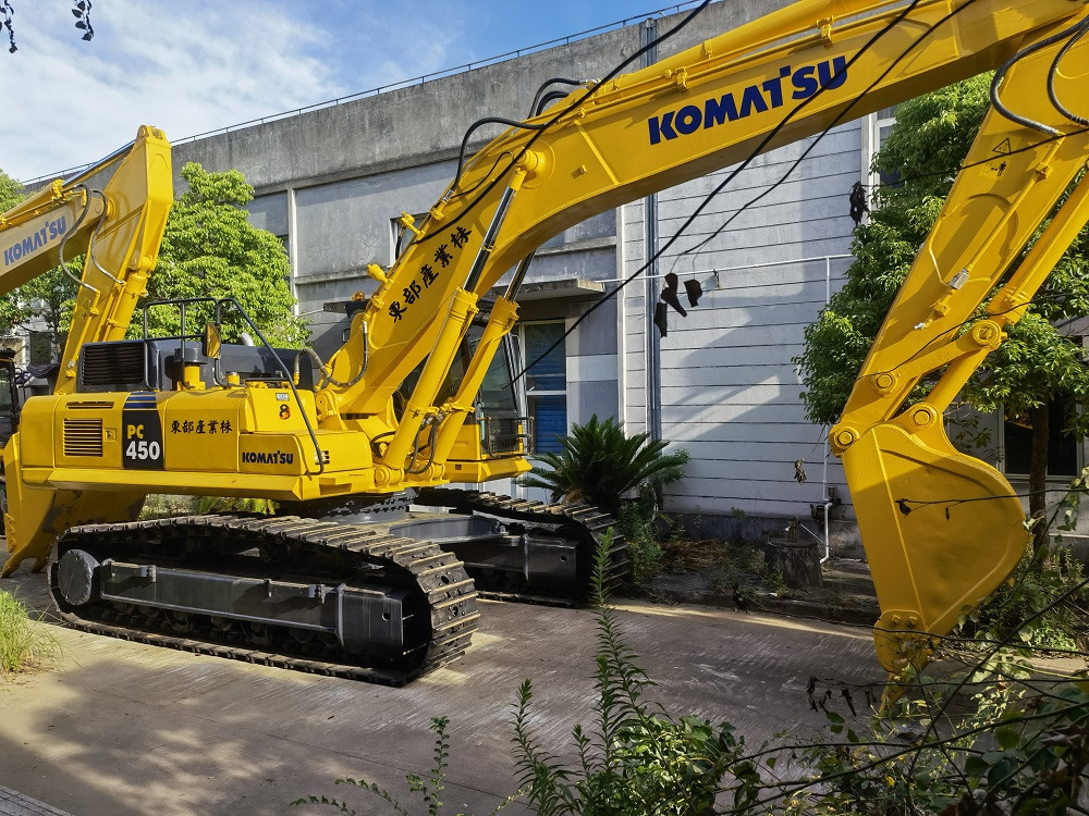 Komatsu PC450 -8 - Máy xúc bánh xích: hình 2 Komatsu PC450 -8 - Máy xúc bánh xích: hình 2