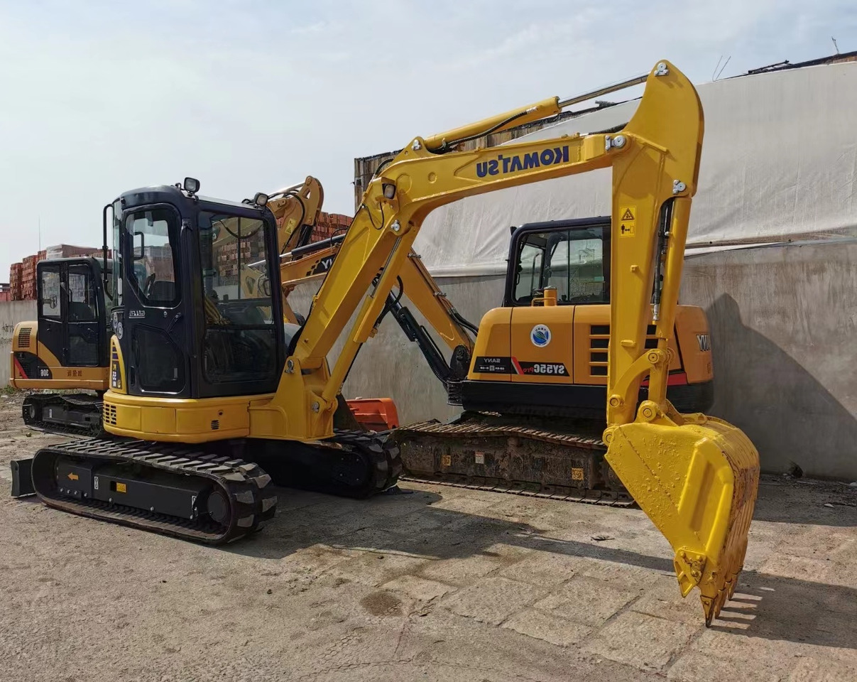 Komatsu PC55MR-3 Excavator - Máy xúc mini: hình 1 Komatsu PC55MR-3 Excavator - Máy xúc mini: hình 1