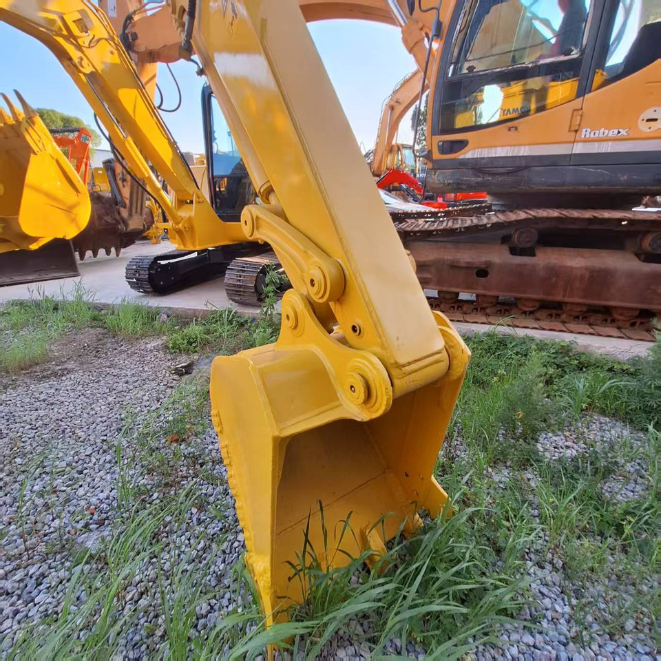 Komatsu pc78us Excavator - Máy xúc bánh xích: hình 3 Komatsu pc78us Excavator - Máy xúc bánh xích: hình 3