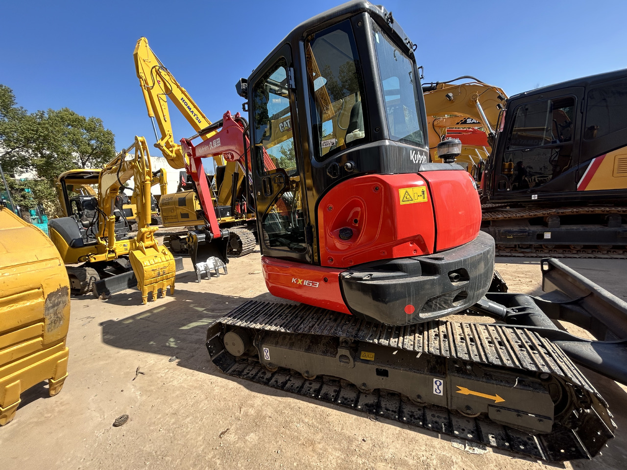 Kubota KX163 Excavator - Máy xúc mini: hình 1 Kubota KX163 Excavator - Máy xúc mini: hình 1