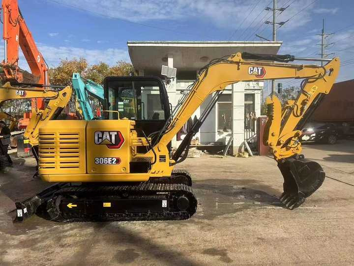 Lowest price used cat 306E2 small crawler digger caterpillar 306e2 mini excavator for sale - Máy xúc bánh xích: hình 4 Lowest price used cat 306E2 small crawler digger caterpillar 306e2 mini excavator for sale - Máy xúc bánh xích: hình 4