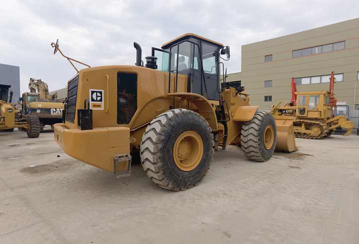 Original Japan 950H excavator Used cat loader High quality in good condition for sale - Máy xúc lật bánh lốp: hình 2 Original Japan 950H excavator Used cat loader High quality in good condition for sale - Máy xúc lật bánh lốp: hình 2