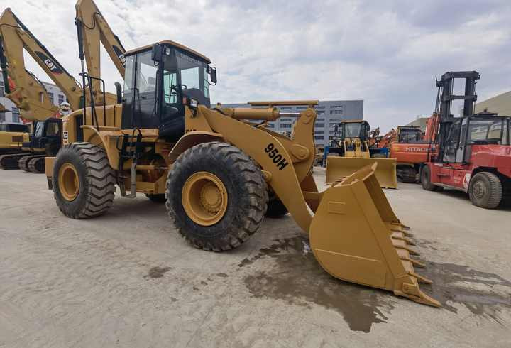 Original Japan 950H excavator Used cat loader High quality in good condition for sale - Máy xúc lật bánh lốp: hình 4 Original Japan 950H excavator Used cat loader High quality in good condition for sale - Máy xúc lật bánh lốp: hình 4