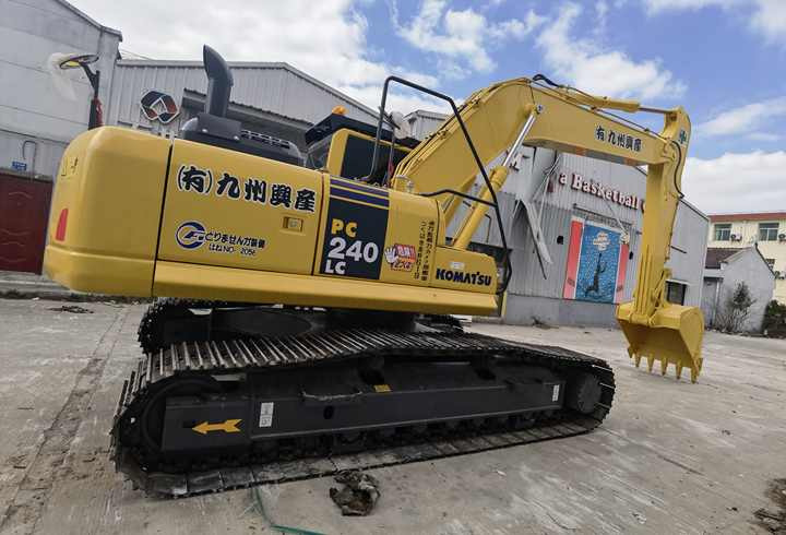 Original Japan High Quality Used excavators Komatsu PC240lc-8 large excavator pc240-8 Crawler excavator for sale - Máy xúc bánh xích: hình 5 Original Japan High Quality Used excavators Komatsu PC240lc-8 large excavator pc240-8 Crawler excavator for sale - Máy xúc bánh xích: hình 5