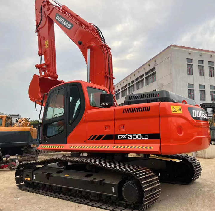 Original Korea Doosan Used Excavator 30 Ton Doosan DX300LC Crawler Excavator For Sale - Máy xúc bánh xích: hình 4 Original Korea Doosan Used Excavator 30 Ton Doosan DX300LC Crawler Excavator For Sale - Máy xúc bánh xích: hình 4