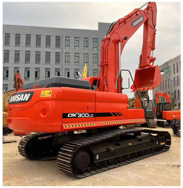 Original Korea Doosan Used Excavator 30 Ton Doosan DX300LC Crawler Excavator For Sale - Máy xúc bánh xích: hình 1 Original Korea Doosan Used Excavator 30 Ton Doosan DX300LC Crawler Excavator For Sale - Máy xúc bánh xích: hình 1