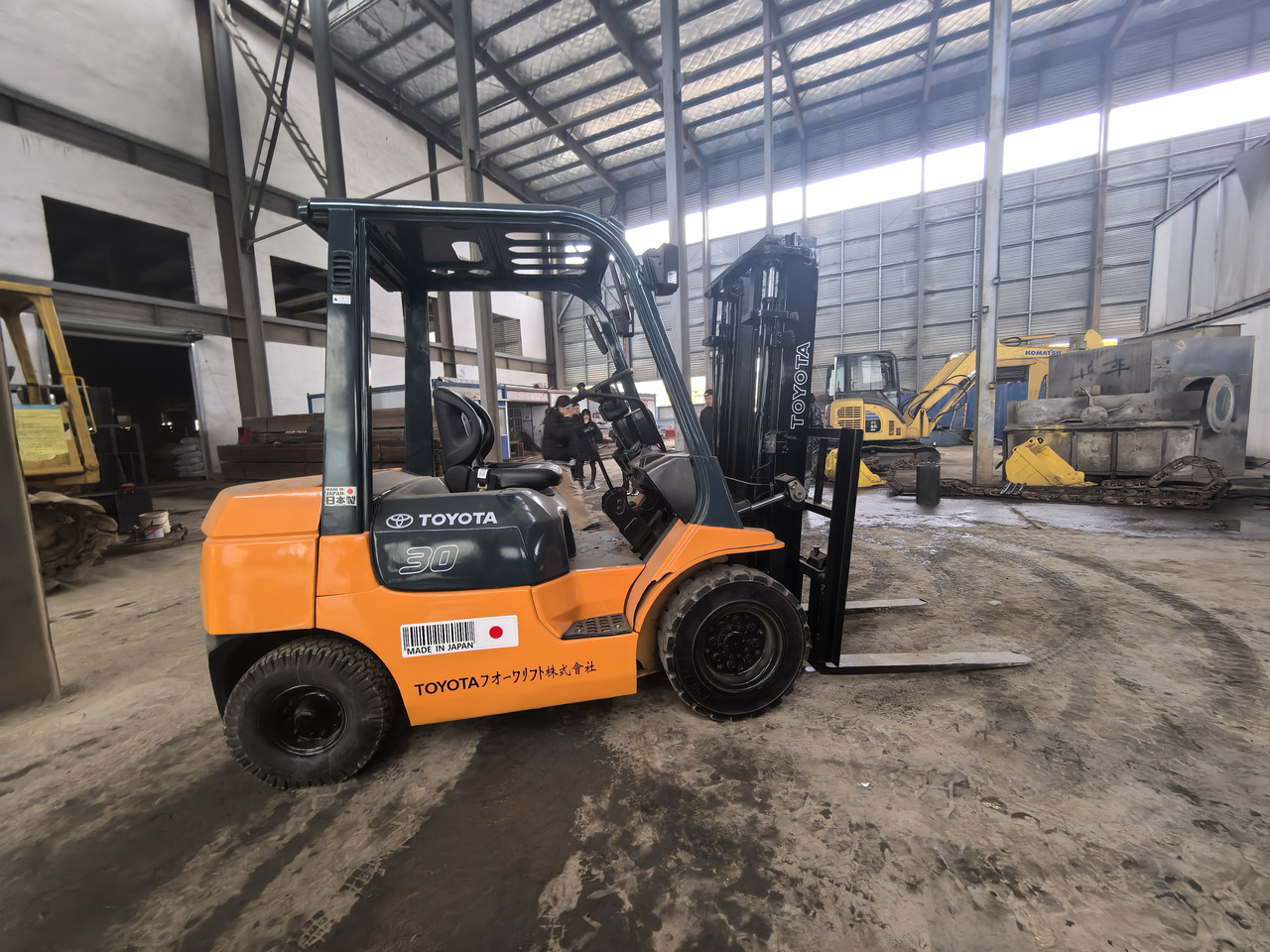 Toyota FD30 forklift - Xe nâng diesel: hình 2 Toyota FD30 forklift - Xe nâng diesel: hình 2