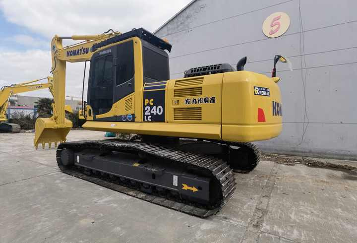 Used Excavator Komatsu PC240LC-8 original Japan Komatsu PC240-8 Digger for Sale - Máy xúc bánh xích: hình 3 Used Excavator Komatsu PC240LC-8 original Japan Komatsu PC240-8 Digger for Sale - Máy xúc bánh xích: hình 3