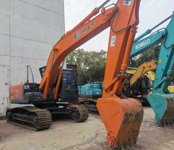 Used excavator Hitachi 20 ton original Japan Hitachi ZX200-3 ZX200-5G EX200-5 ZX240 Excavator FOR SALE - Máy xúc: hình 5 Used excavator Hitachi 20 ton original Japan Hitachi ZX200-3 ZX200-5G EX200-5 ZX240 Excavator FOR SALE - Máy xúc: hình 5