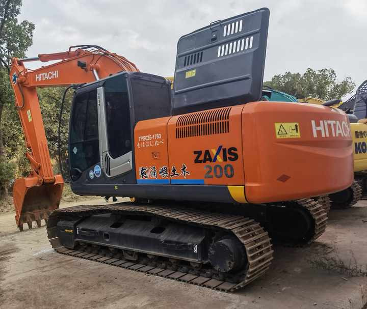 Used excavator Hitachi 20 ton original Japan Hitachi ZX200-3 ZX200-5G EX200-5 ZX240 Excavator FOR SALE - Máy xúc: hình 2 Used excavator Hitachi 20 ton original Japan Hitachi ZX200-3 ZX200-5G EX200-5 ZX240 Excavator FOR SALE - Máy xúc: hình 2