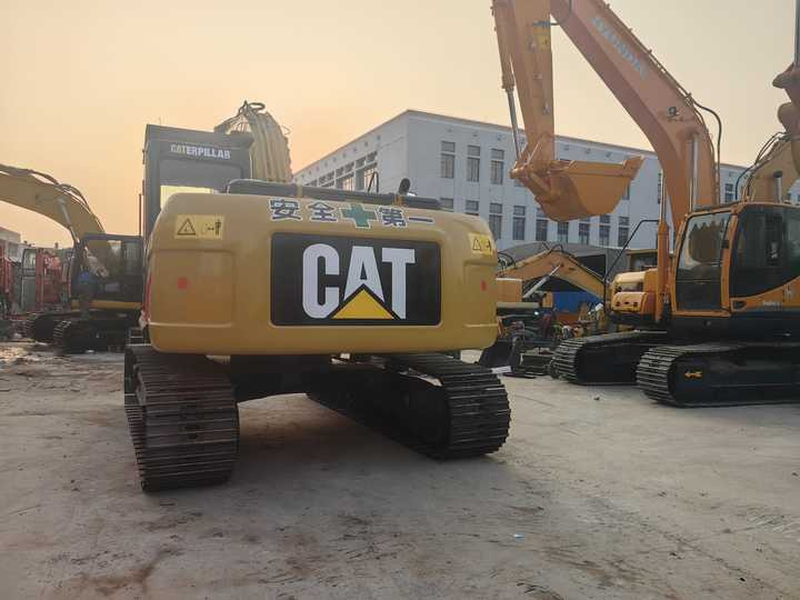Used excavator cat320 Japan brand Used CAT 320 Excavator Caterpillar 320D Crawler Excavator CAT320 used digger for sale - Máy xúc bánh xích: hình 4 Used excavator cat320 Japan brand Used CAT 320 Excavator Caterpillar 320D Crawler Excavator CAT320 used digger for sale - Máy xúc bánh xích: hình 4