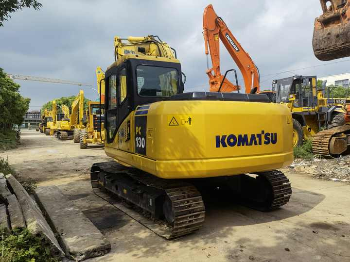 Used hydraulic excavator PC130-7 Cheap Price Komatsu in good condition japan import multifunction in stock for sale - Máy xúc bánh xích: hình 3 Used hydraulic excavator PC130-7 Cheap Price Komatsu in good condition japan import multifunction in stock for sale - Máy xúc bánh xích: hình 3