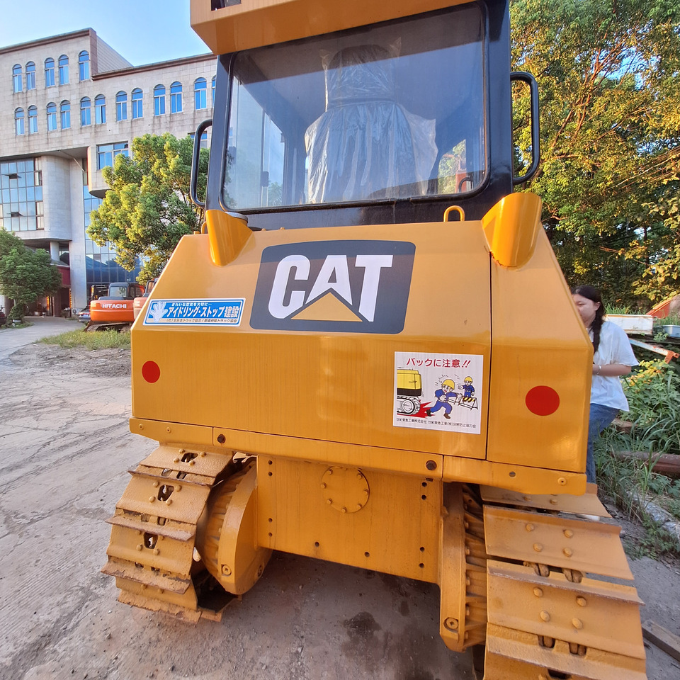 Used caterpillar cat D5k bulldozer - Máy ủi: hình 5 Used caterpillar cat D5k bulldozer - Máy ủi: hình 5