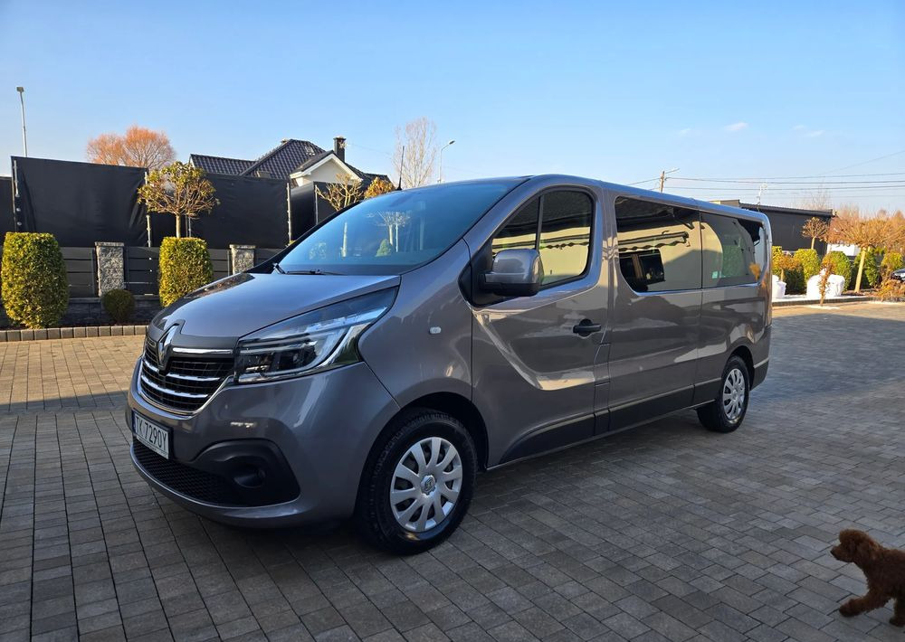 Renault Trafic Grand SpaceClass 2.0 dCi EDC - Xe hơi: hình 2 Renault Trafic Grand SpaceClass 2.0 dCi EDC - Xe hơi: hình 2