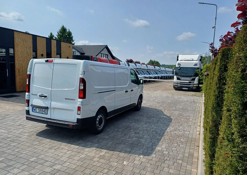 Renault Trafick - Xe van chở hàng: hình 4 Renault Trafick - Xe van chở hàng: hình 4