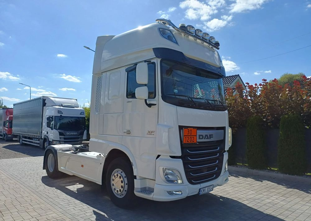 DAF XF 480 SUPER SPACE CAB z PEŁNYM ADR + HYDRAULIKA - Xe đầu kéo: hình 2 DAF XF 480 SUPER SPACE CAB z PEŁNYM ADR + HYDRAULIKA - Xe đầu kéo: hình 2