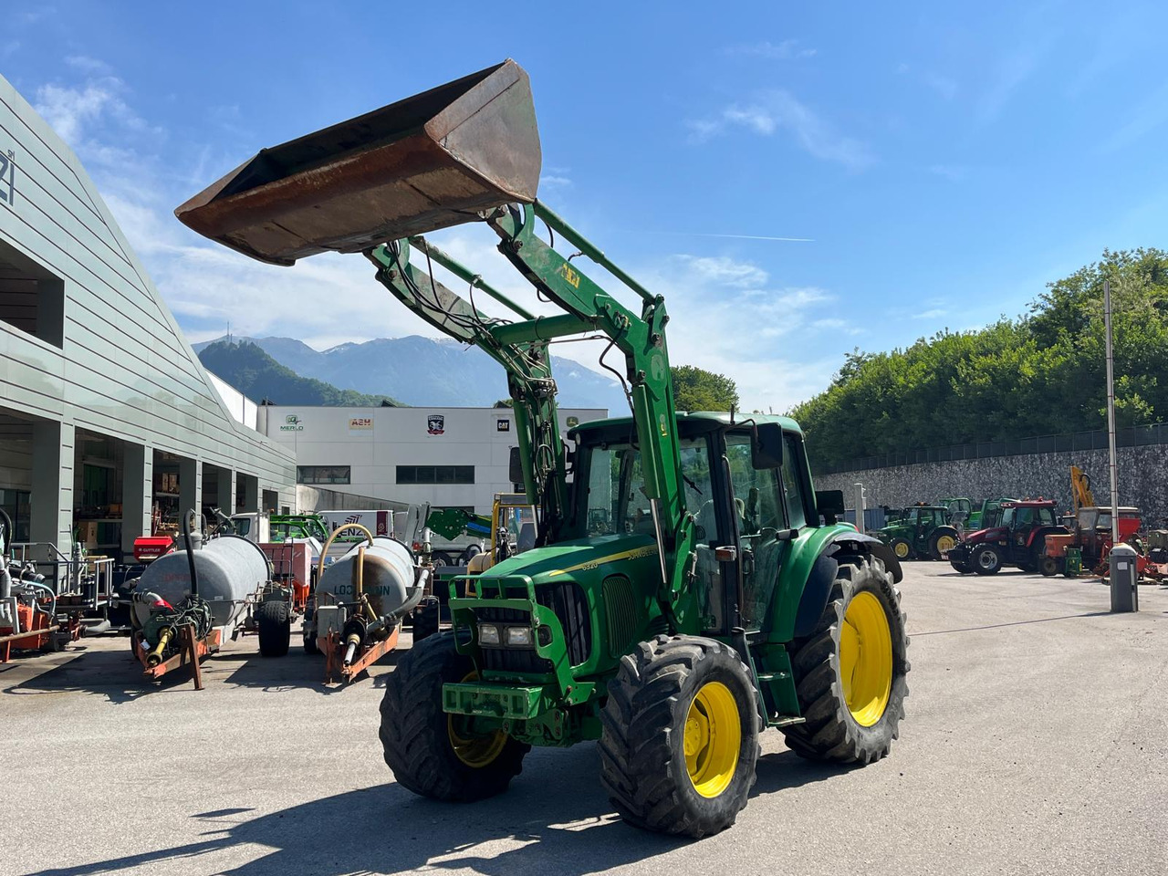 JOHN DEERE 6320 - Máy cày: hình 2 JOHN DEERE 6320 - Máy cày: hình 2
