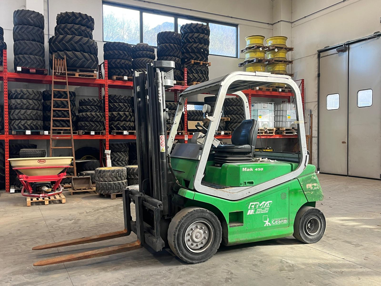 MULETTO CESAB MAK 450 - Xe nâng điện: hình 1 MULETTO CESAB MAK 450 - Xe nâng điện: hình 1