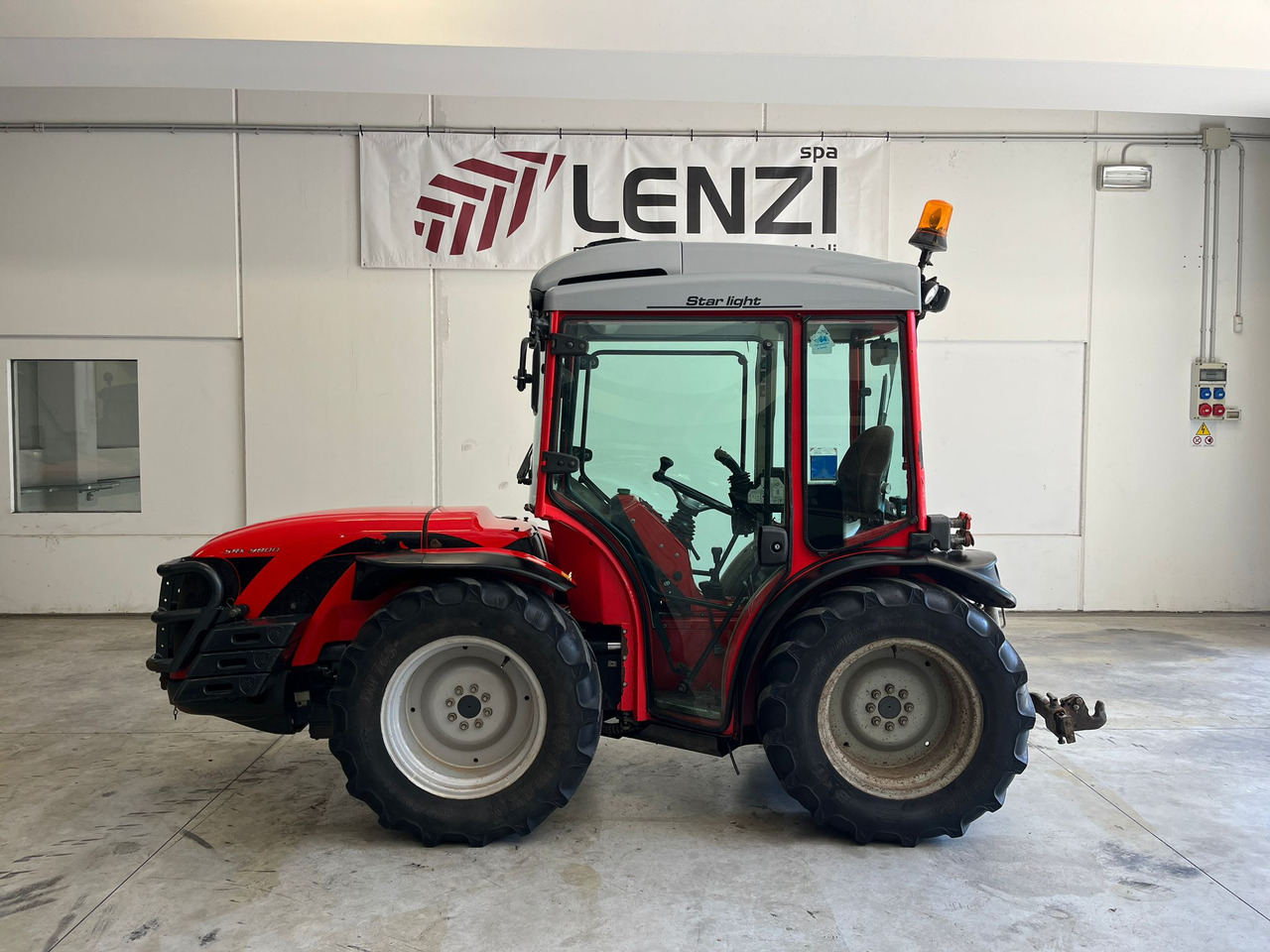 TRATTORE ANTONIO CARRARO SRX 9800 - Máy cày: hình 1 TRATTORE ANTONIO CARRARO SRX 9800 - Máy cày: hình 1