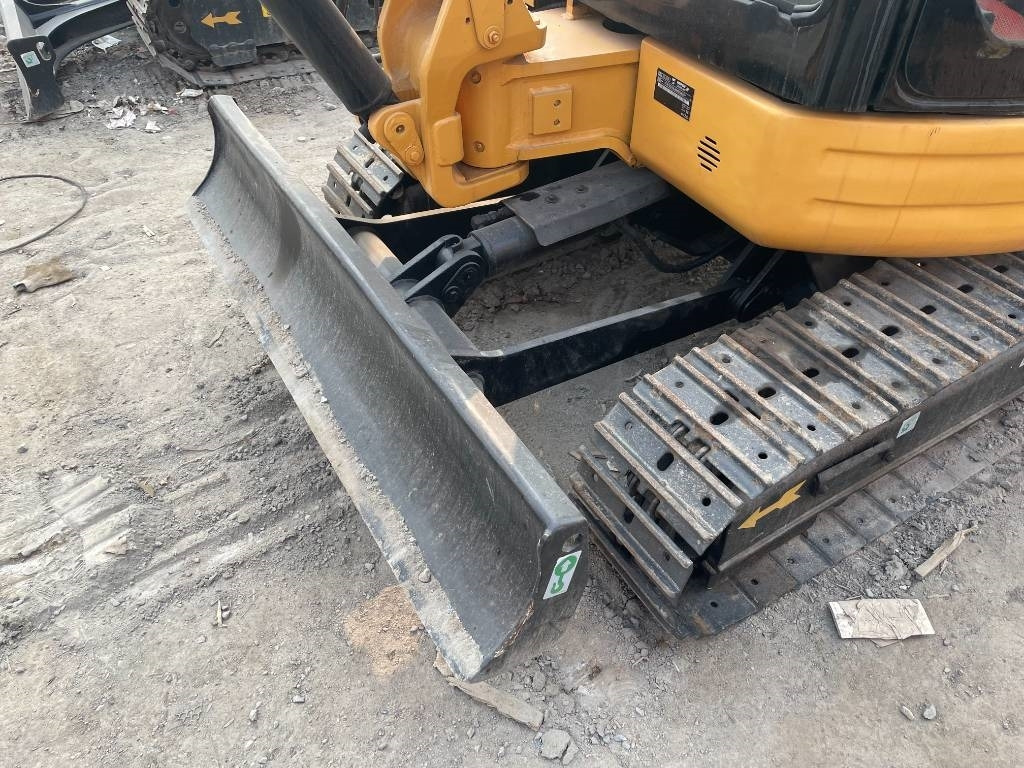 CAT 303.5 E CR - Máy xúc bánh xích: hình 4 CAT 303.5 E CR - Máy xúc bánh xích: hình 4