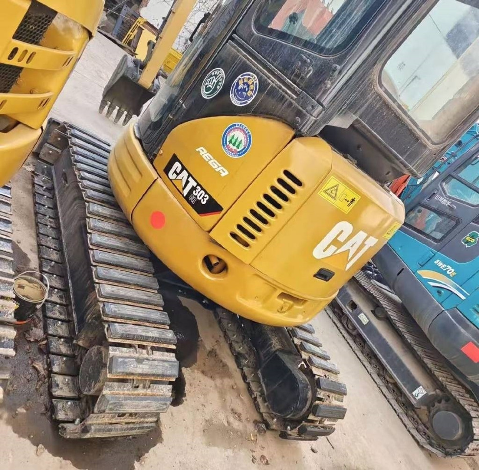 CAT 303 CR - Máy xúc mini: hình 4 CAT 303 CR - Máy xúc mini: hình 4
