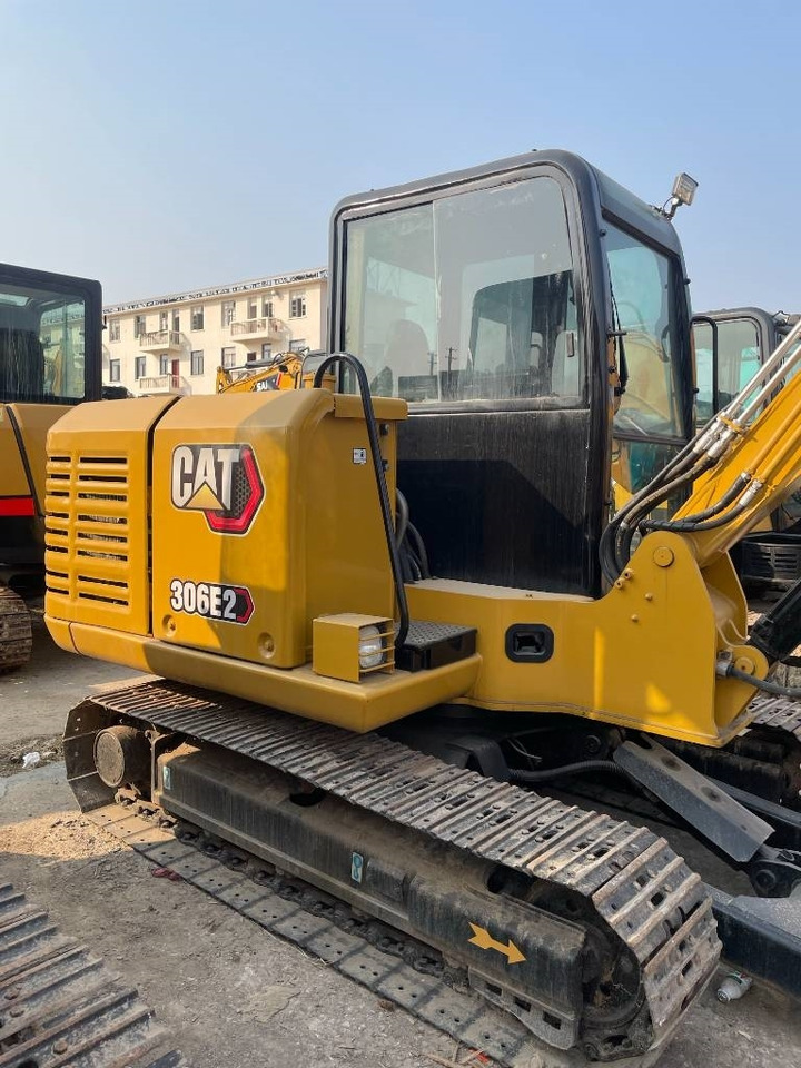 CAT 306E2 - Máy xúc mini: hình 1 CAT 306E2 - Máy xúc mini: hình 1