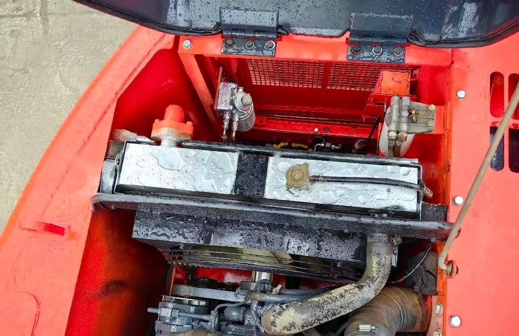 Doosan DX 140 - Máy xúc bánh xích: hình 2 Doosan DX 140 - Máy xúc bánh xích: hình 2