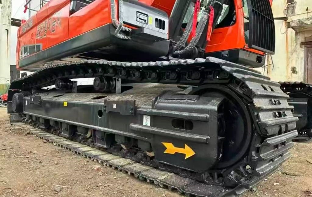 Doosan DX 340 - Máy xúc bánh xích: hình 5 Doosan DX 340 - Máy xúc bánh xích: hình 5