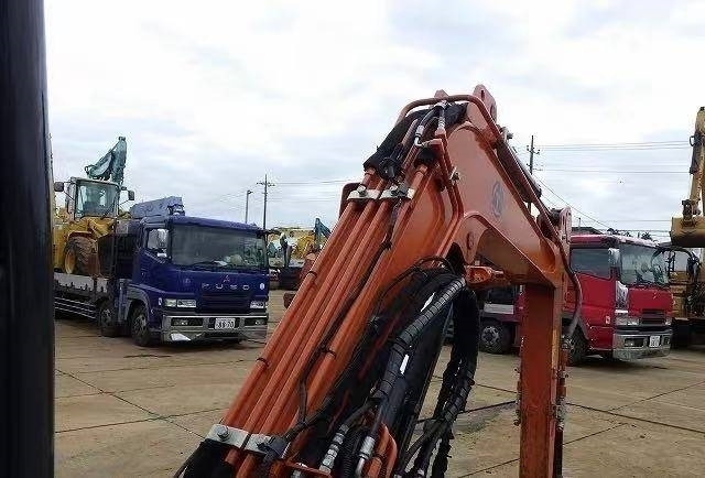 Hitachi 30 - Máy xúc mini: hình 2 Hitachi 30 - Máy xúc mini: hình 2
