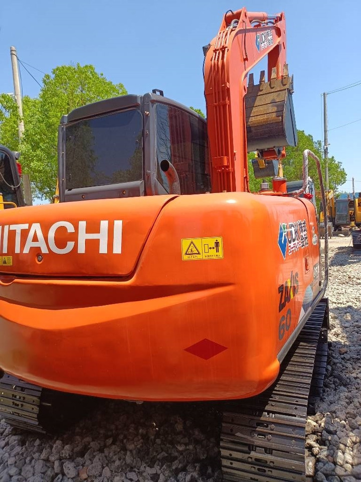 Hitachi 60 - Máy xúc bánh xích: hình 5 Hitachi 60 - Máy xúc bánh xích: hình 5