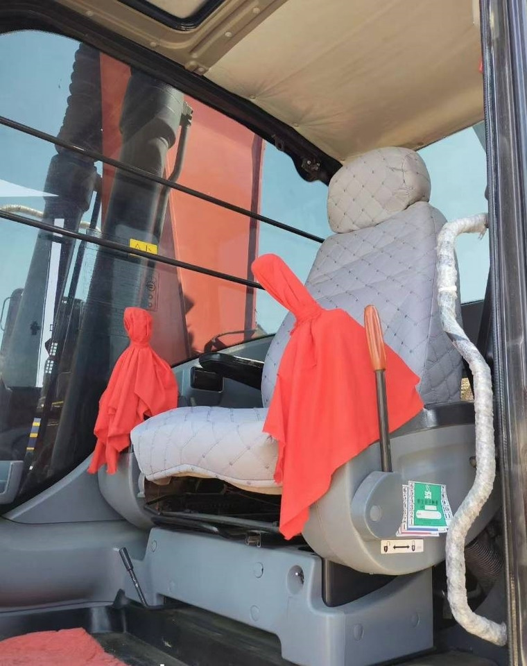 Hitachi ZX 240 - Máy xúc bánh xích: hình 5 Hitachi ZX 240 - Máy xúc bánh xích: hình 5