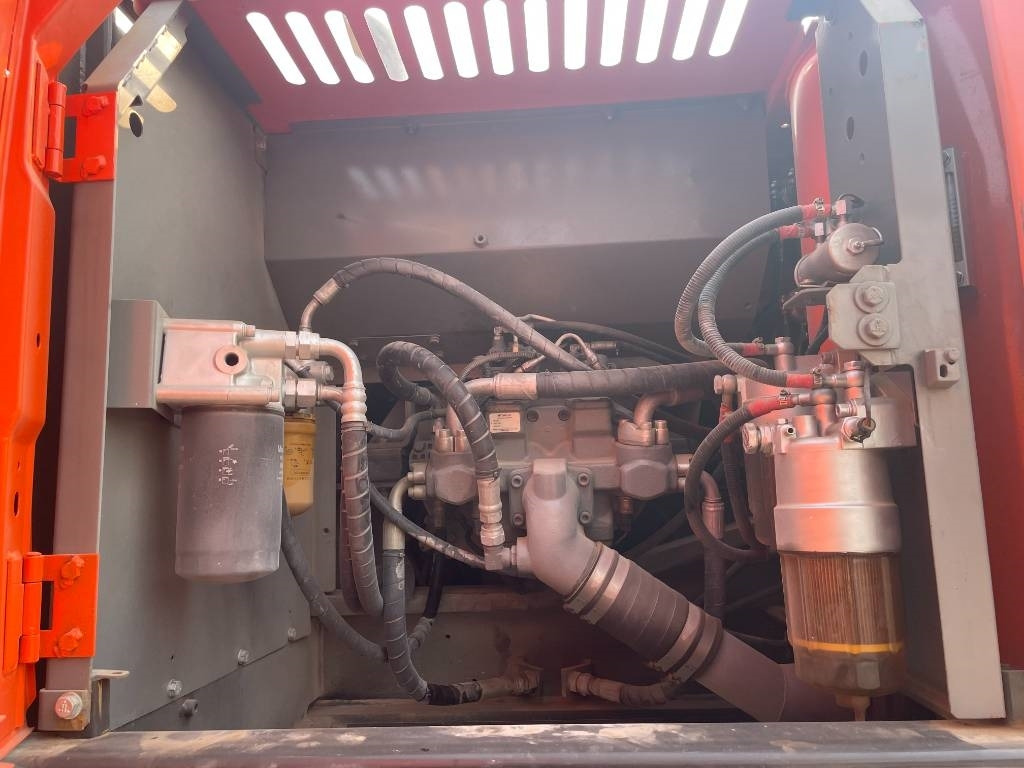 Hitachi ZX 240 - Máy xúc bánh xích: hình 2 Hitachi ZX 240 - Máy xúc bánh xích: hình 2