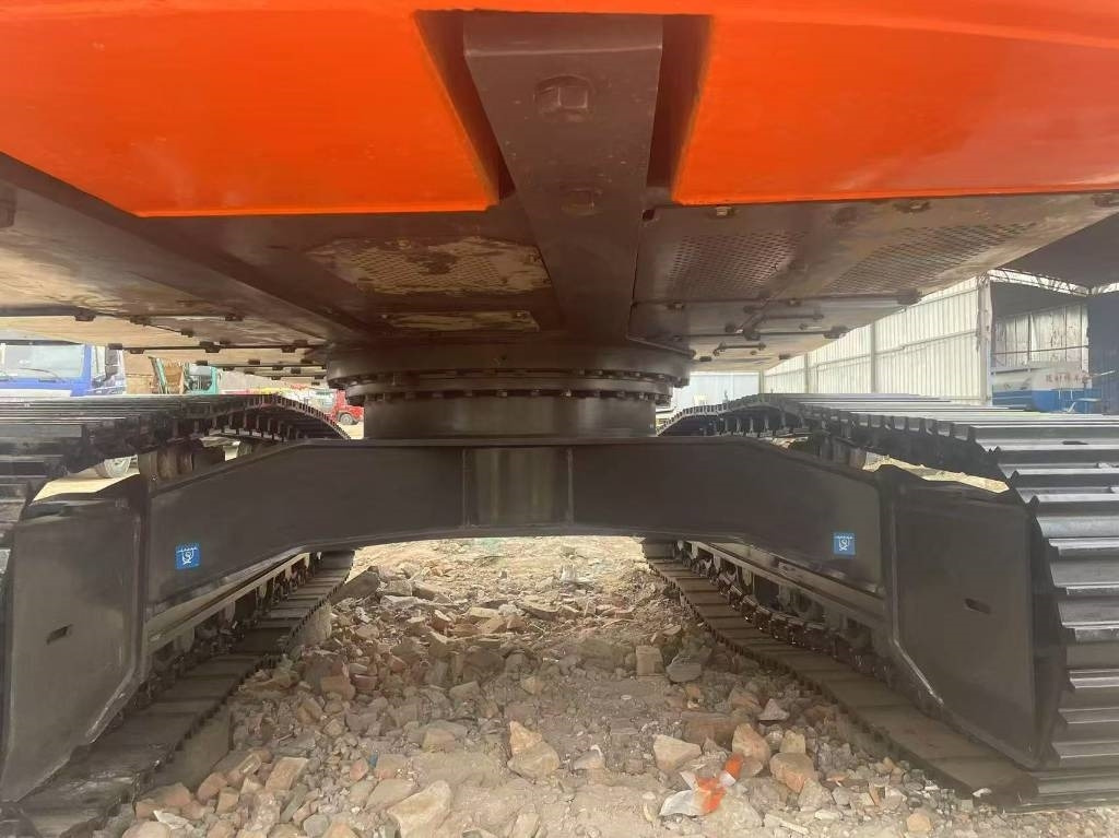 Hitachi ZX 350 - Máy xúc bánh xích: hình 3 Hitachi ZX 350 - Máy xúc bánh xích: hình 3