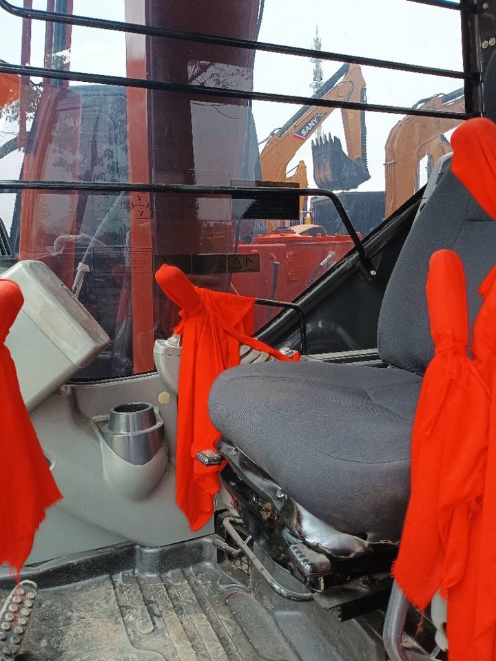 Hitachi ZX 60 - Máy xúc mini: hình 4 Hitachi ZX 60 - Máy xúc mini: hình 4