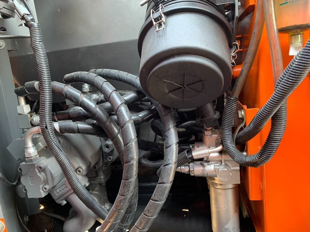 Hitachi ZX 70 - Máy xúc mini: hình 5 Hitachi ZX 70 - Máy xúc mini: hình 5