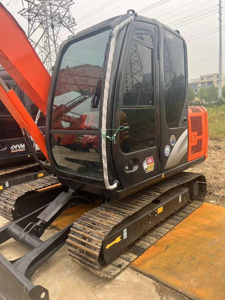 Hitachi zaxis60 - Máy xúc bánh xích: hình 4 Hitachi zaxis60 - Máy xúc bánh xích: hình 4
