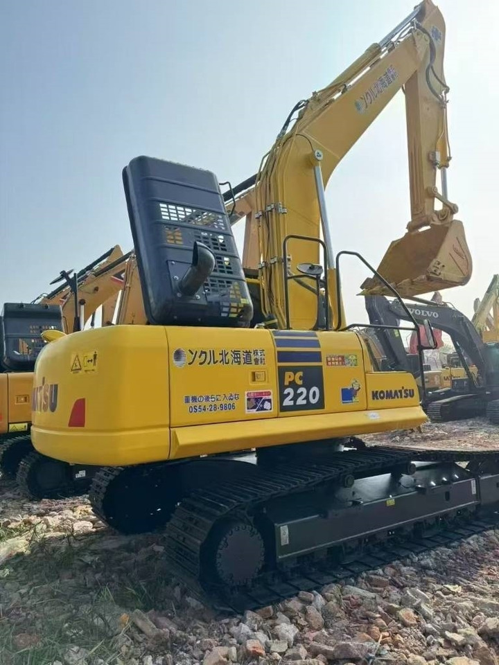Komatsu PC 220-8  - Máy xúc bánh xích: hình 4 Komatsu PC 220-8  - Máy xúc bánh xích: hình 4