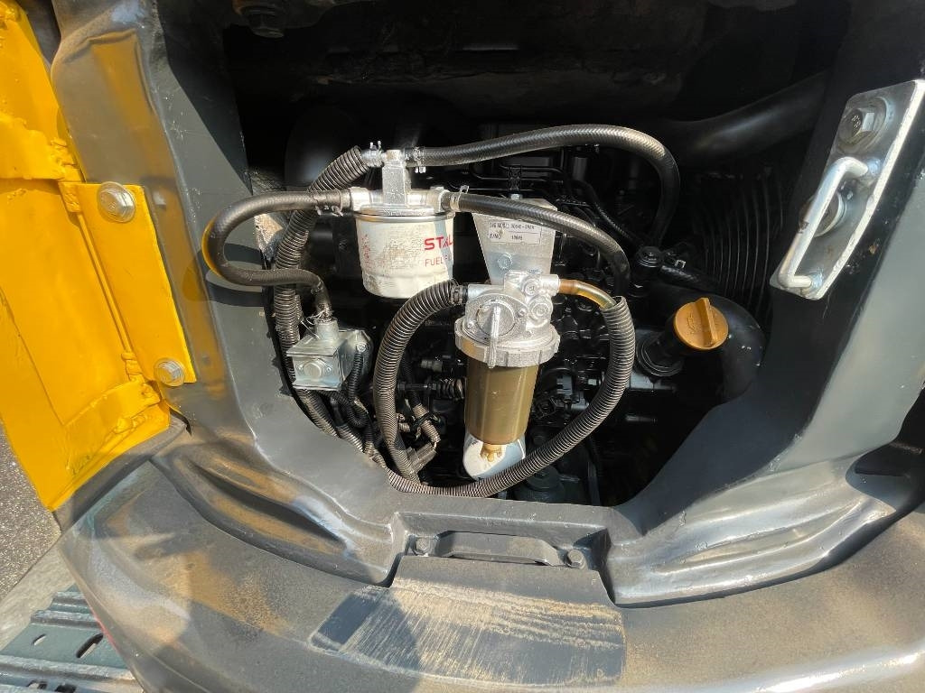 Komatsu PC 30 - Máy xúc mini: hình 4 Komatsu PC 30 - Máy xúc mini: hình 4