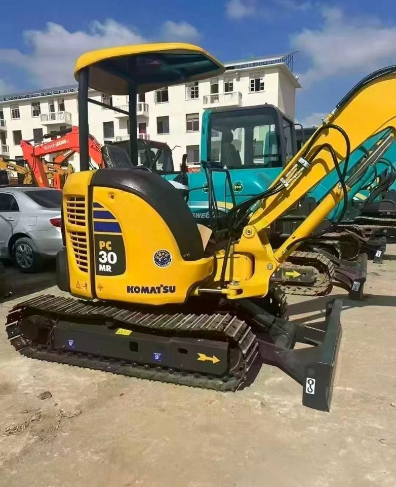 Komatsu PC 30  - Máy xúc mini: hình 5 Komatsu PC 30  - Máy xúc mini: hình 5