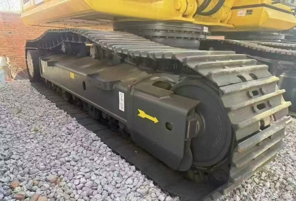 Komatsu PC 350-8 - Máy xúc bánh xích: hình 3 Komatsu PC 350-8 - Máy xúc bánh xích: hình 3