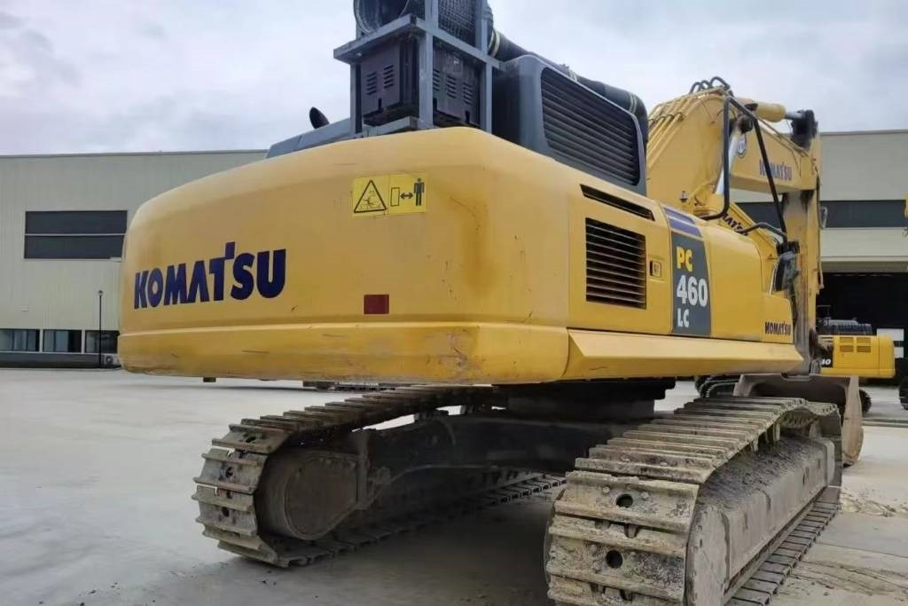 Komatsu PC 460-8 - Máy xúc bánh xích: hình 5 Komatsu PC 460-8 - Máy xúc bánh xích: hình 5